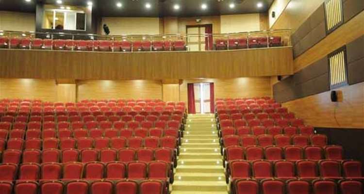  İzmir Karşıyaka Opera House